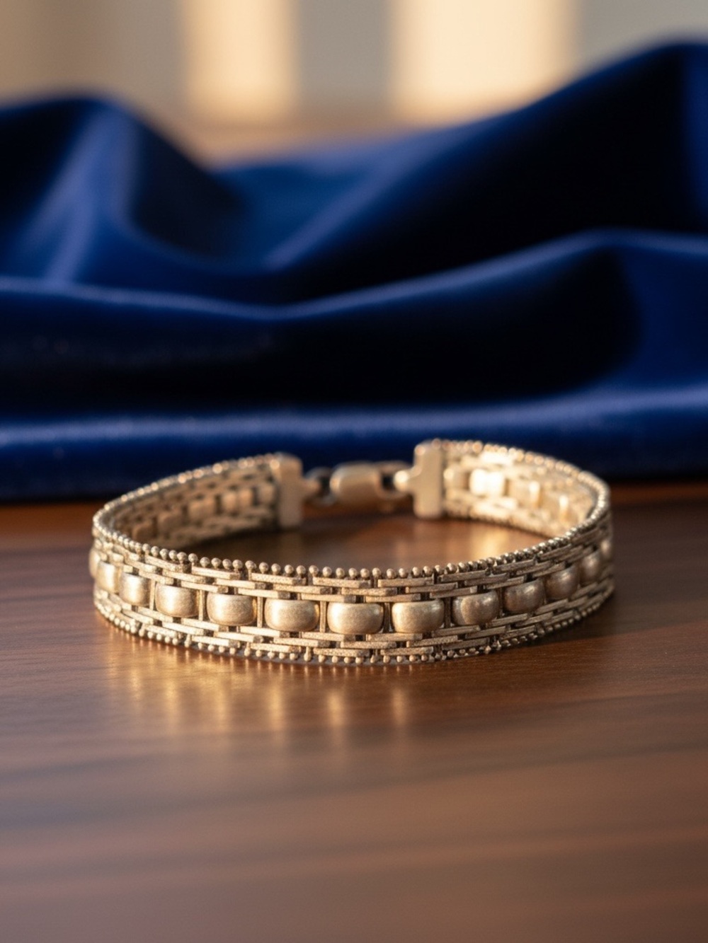 Classic Silver Link Chain Bracelet for Women - Picture 10 of 10